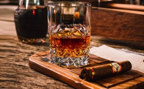 重慶雪茄正規專賣店推薦古巴蒙特雪茄活動品鑒